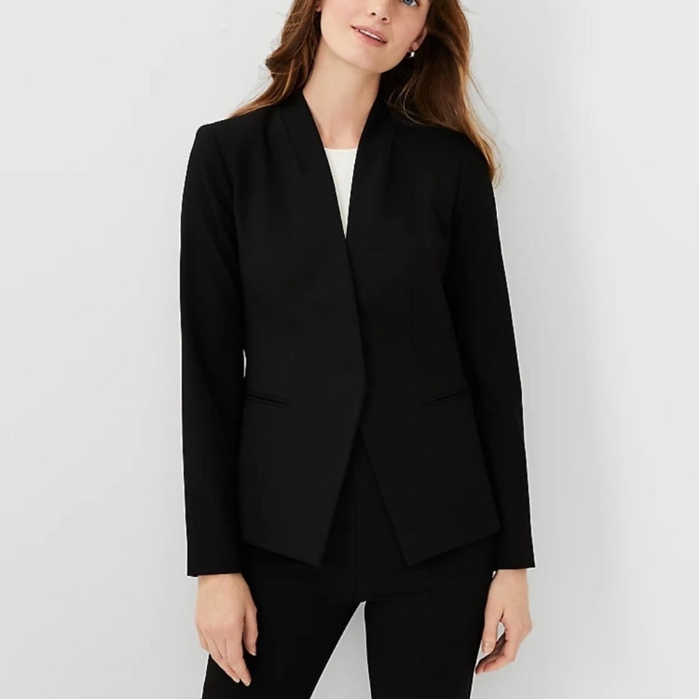 Ann Taylor The Cutaway Black Long Line Blazer 6